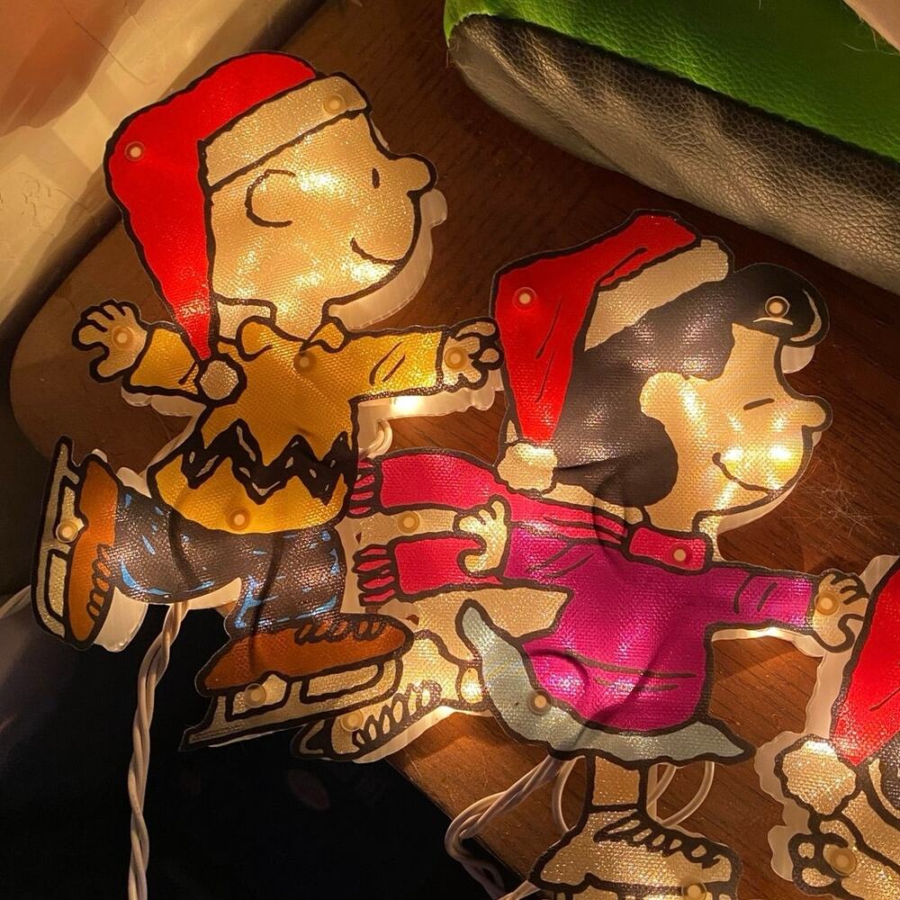 VTG Peanuts Christmas Light Up Pathway Charlie Brown Snoopy Lucy Linus Woodstock - Picture 9 of 12